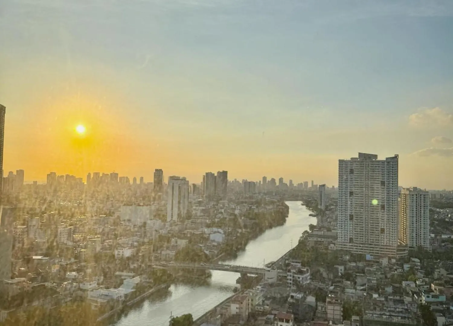 Lejlighedshotel Rockwell View King Suites Mandaluyong