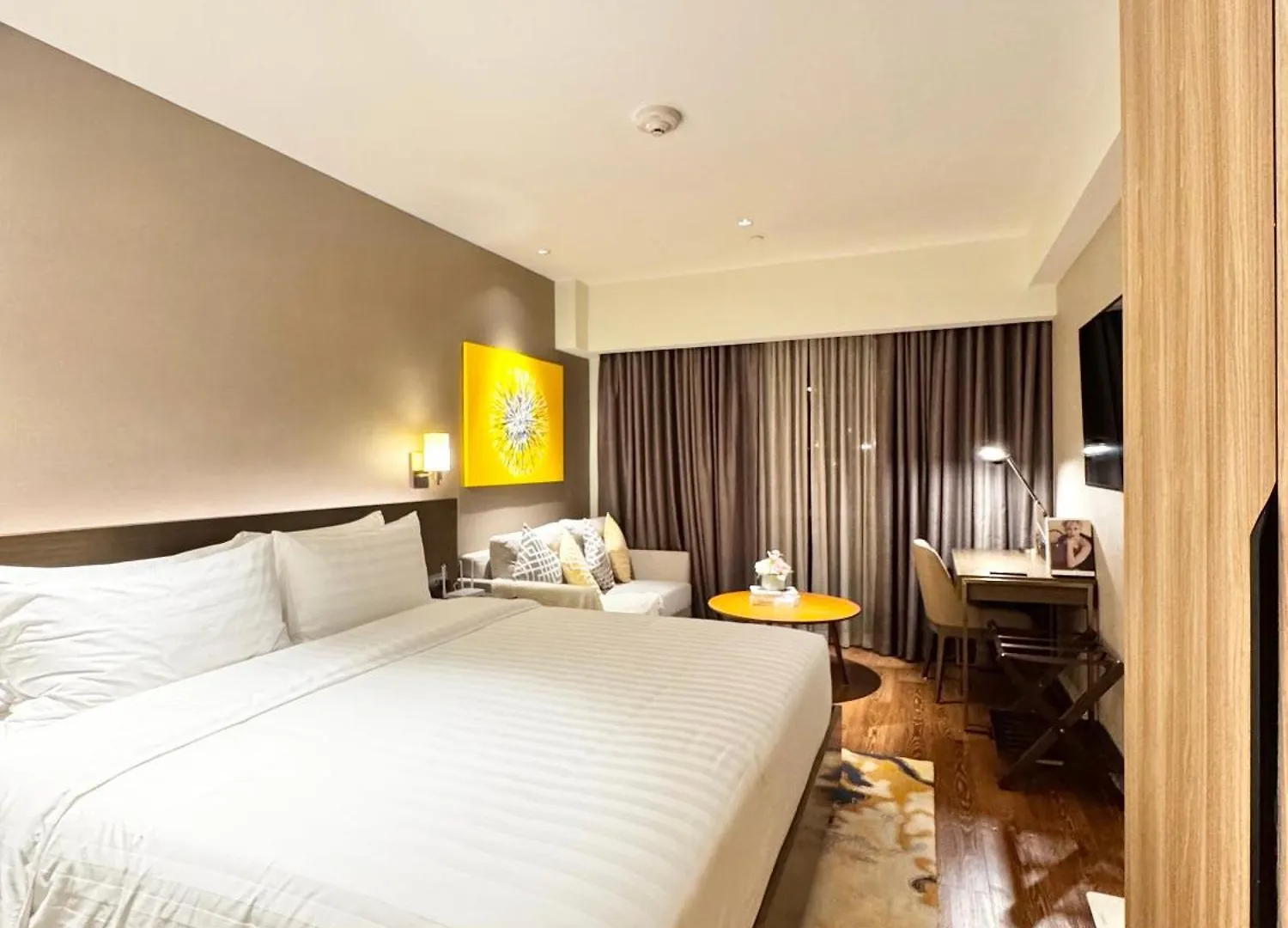 Rockwell View King Suites Manila Philippines