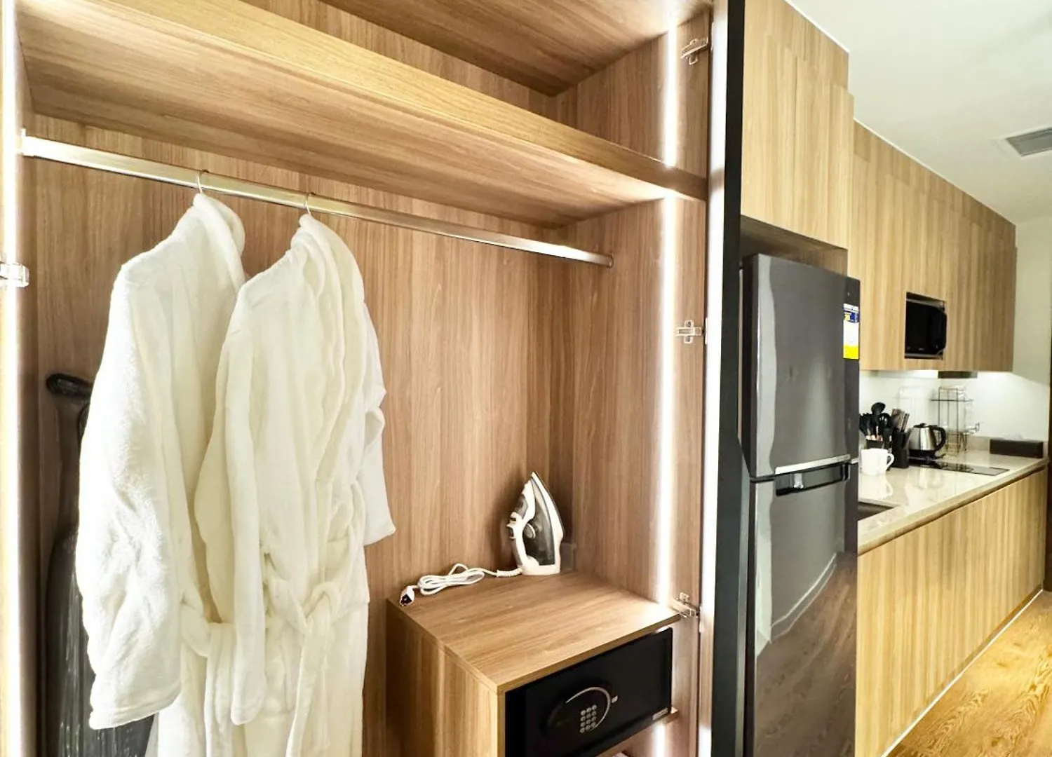 Rockwell View King Suites Manila