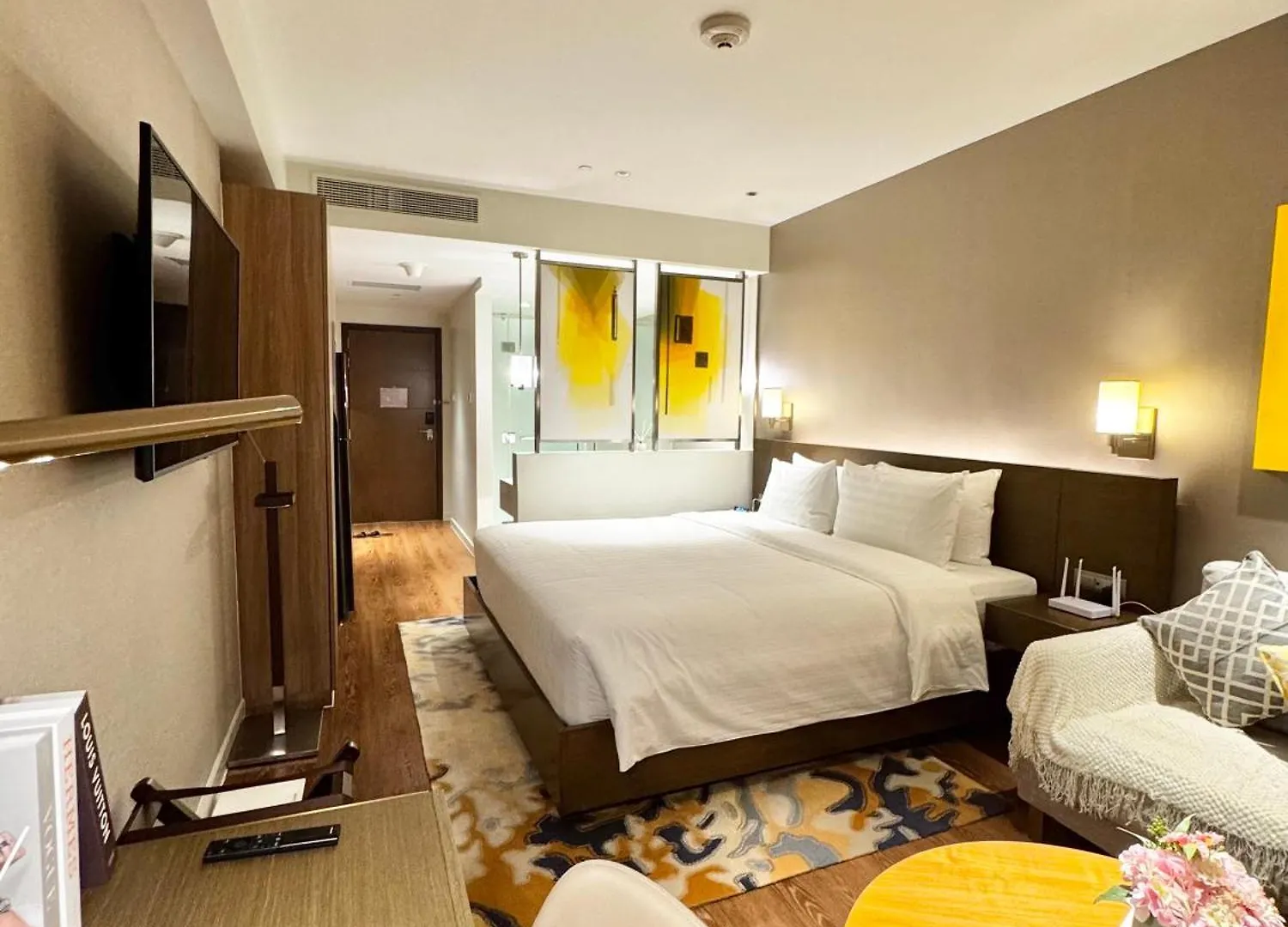 Rockwell View King Suites Manila Aparthotel
